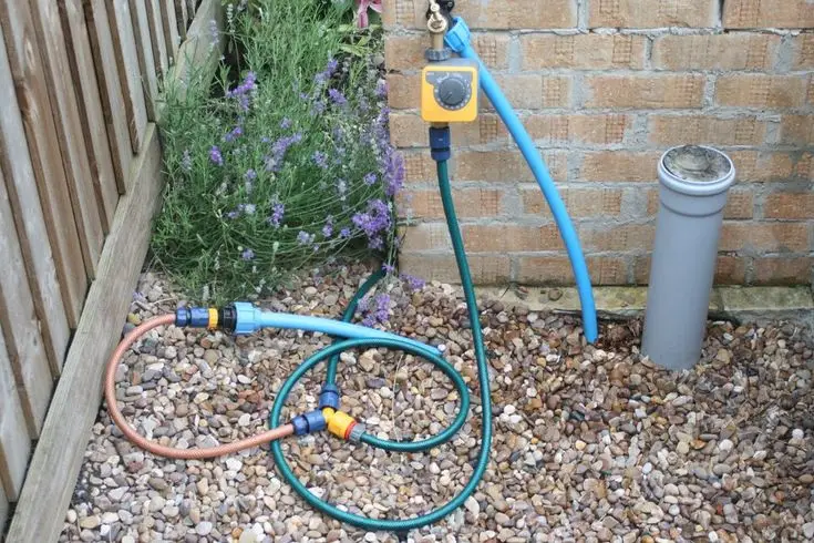 how to use a soaker hose for foundation